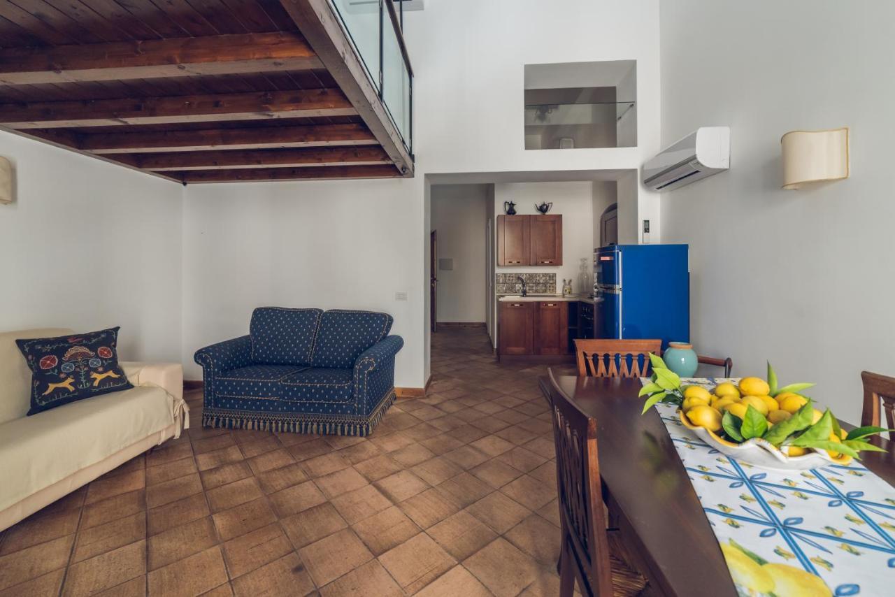 Vilagos Apartments & Loft Таорміна Екстер'єр фото
