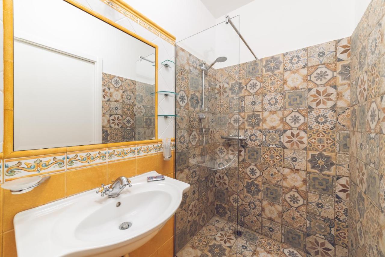 Vilagos Apartments & Loft Таорміна Екстер'єр фото