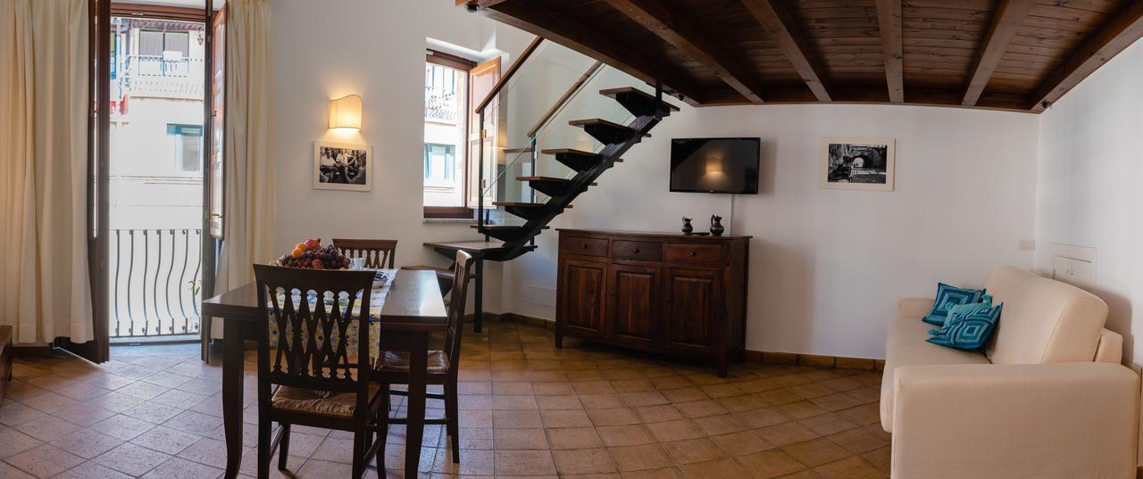Vilagos Apartments & Loft Таорміна Екстер'єр фото