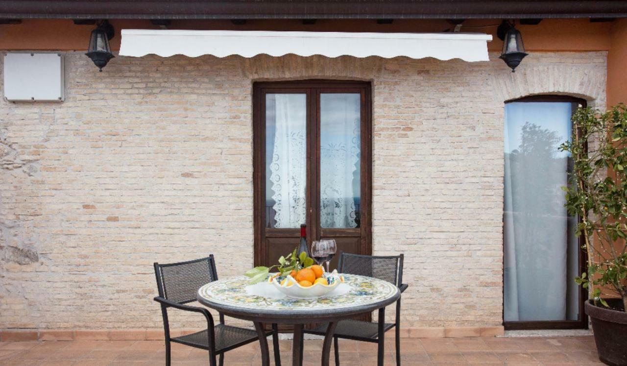 Vilagos Apartments & Loft Таорміна Екстер'єр фото